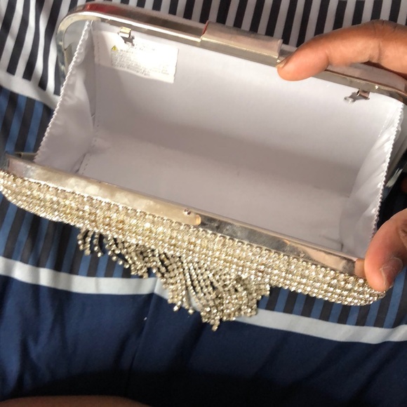 Clutch - Picture 2 of 3